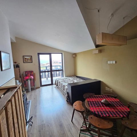 Студио за продажба в жилищна сграда с Акт 16 в град Банско