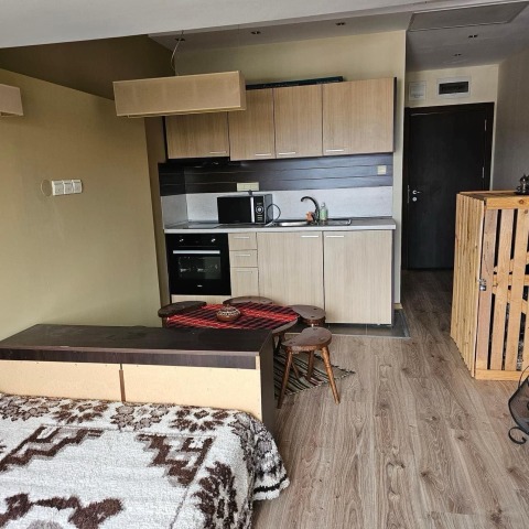 Студио за продажба в жилищна сграда с Акт 16 в град Банско