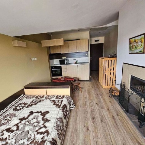 Студио за продажба в жилищна сграда с Акт 16 в град Банско