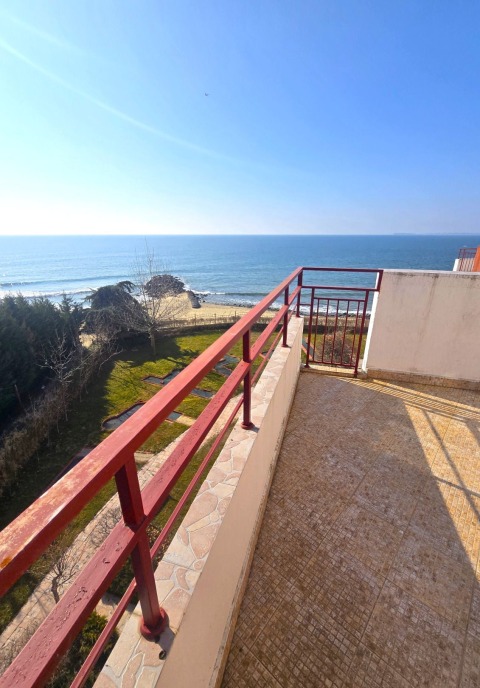 Spacious two-bedroom apartment with panoramic sea views in Privilege Fort Beach complex