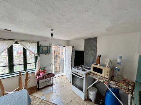 Partly renovated house for sale in Alexandria village
