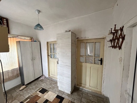Partly renovated house for sale in Alexandria village
