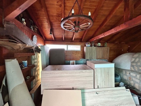 Partly renovated house for sale in Alexandria village