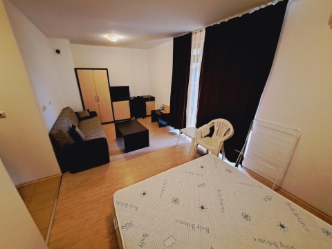 Building with 12 apartments for sale in Saint Vlas