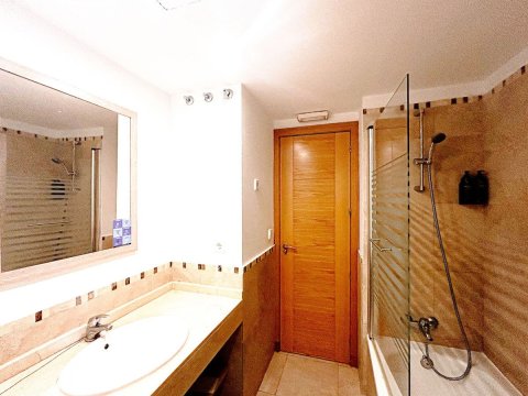 Апартамент двустаен 80 m², Манилва, Малага, Испания