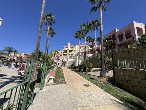 Апартамент тристаен 95 m², Манилва, Малага, Испания