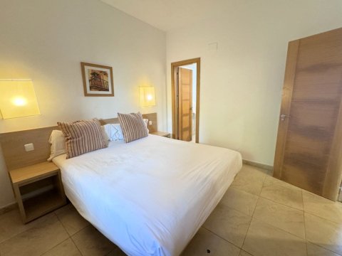 Апартамент тристаен 95 m², Манилва, Малага, Испания