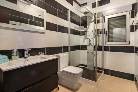 Луксозна вила с уникален дизайн и гледка към морето в Явеа, Аликанте Испания