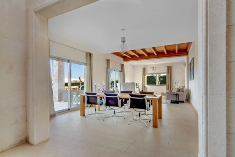 Луксозна вила с уникален дизайн и гледка към морето в Явеа, Аликанте Испания