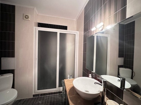 Three-room apartment in Babylon