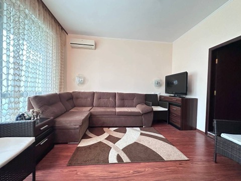 Three-room apartment in Babylon