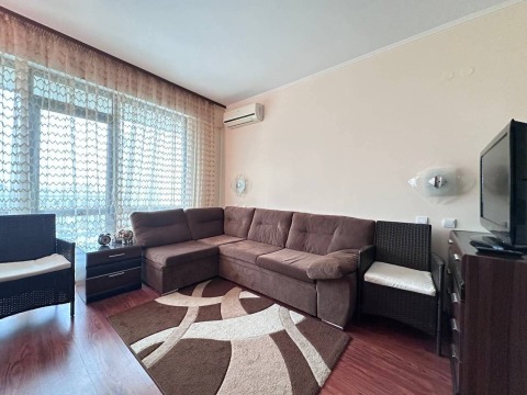 Three-room apartment in Babylon