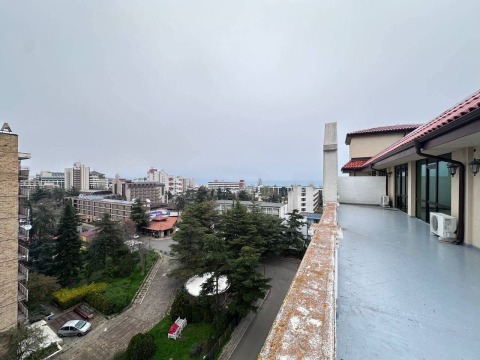 Three-room apartment in Babylon