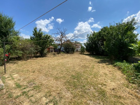 House 4 rooms 1000 m², Geshanovo, Bulgaria