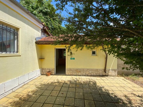 House 4 rooms 1000 m², Geshanovo, Bulgaria