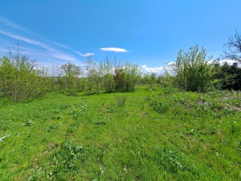 I am selling a plot of land at a bargain price in the village of Venets, Karnobat municipality, Burgas region