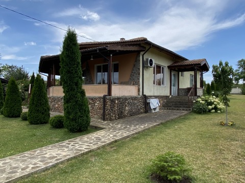 Дом 4+кк 1560 m², Славеево, Болгария