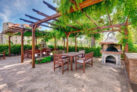 Three-room furnished apartment for year-round living with SPA and indoor pool