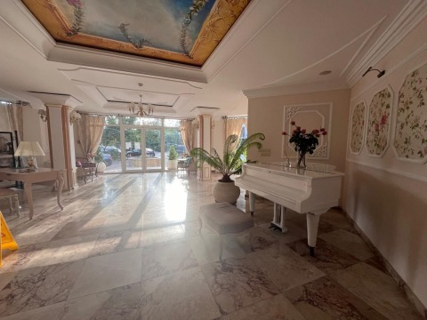 Three-room furnished apartment for year-round living with SPA and indoor pool