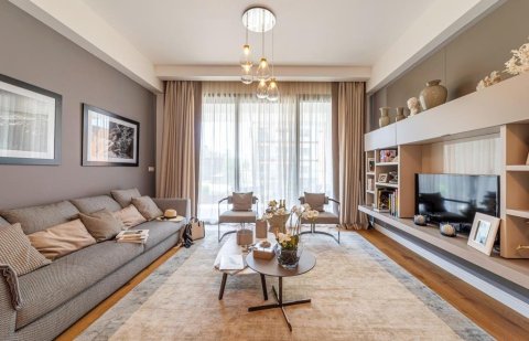 Investment three-bedroom apartment just 700 m from the sea in Limassol, sea view