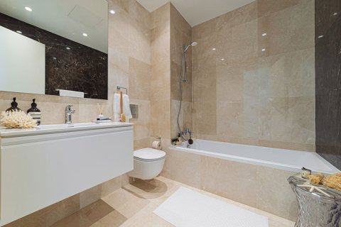 Investment three-bedroom just 200 m from the sea in Limassol, sea view