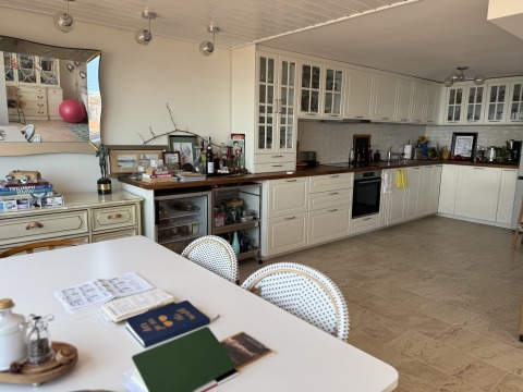 Flat 5 rooms 210 m², Nesebar, Sveti Vlas, Bulgaria