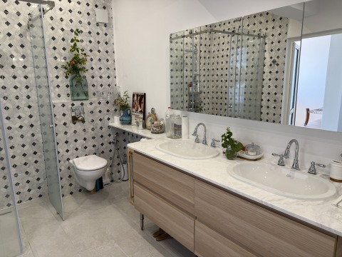 Flat 5 rooms 210 m², Nesebar, Sveti Vlas, Bulgaria