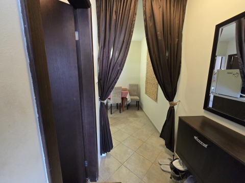 Апартамент тристаен 55 m², България