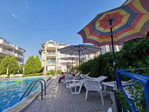 DISCOUNT!!! Two-bedroom apartment with two terraces and its own rose garden, 5 minutes from the beach in Sveti Vlas.