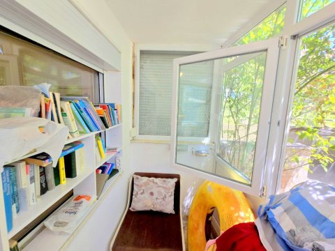 DISCOUNT!!! Two-bedroom apartment with two terraces and its own rose garden, 5 minutes from the beach in Sveti Vlas.