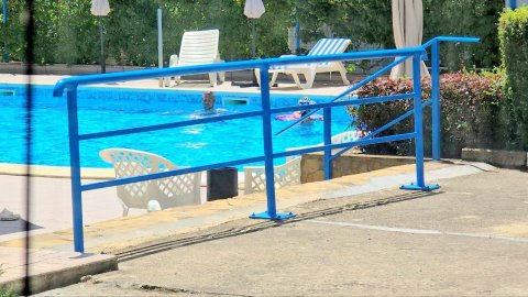 DISCOUNT!!! Two-bedroom apartment with two terraces and its own rose garden, 5 minutes from the beach in Sveti Vlas.