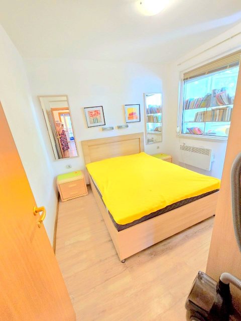 DISCOUNT!!! Two-bedroom apartment with two terraces and its own rose garden, 5 minutes from the beach in Sveti Vlas.
