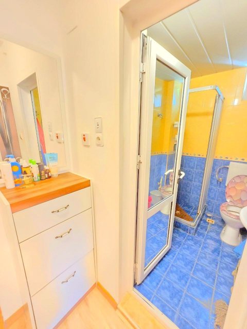DISCOUNT!!! Two-bedroom apartment with two terraces and its own rose garden, 5 minutes from the beach in Sveti Vlas.
