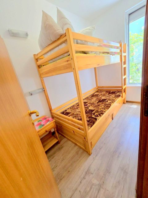 DISCOUNT!!! Two-bedroom apartment with two terraces and its own rose garden, 5 minutes from the beach in Sveti Vlas.