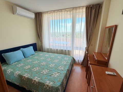 2-room apartment in Holiday Fort, Sunny Beach (pool and garden)