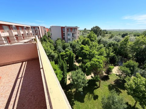 2-room apartment in Holiday Fort, Sunny Beach (pool and garden)