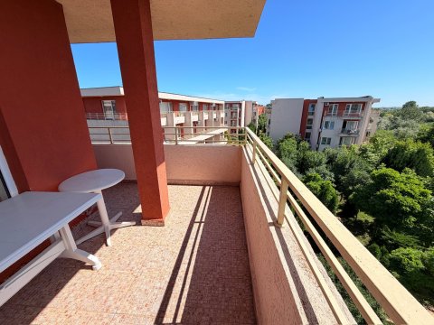2-room apartment in Holiday Fort, Sunny Beach (pool and garden)