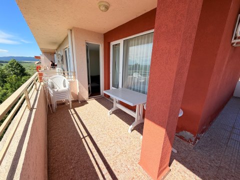 2-room apartment in Holiday Fort, Sunny Beach (pool and garden)