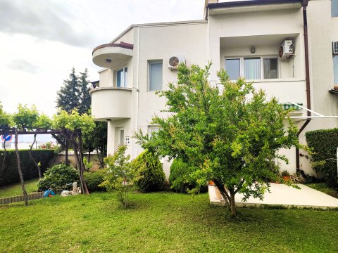 House 5 bedrooms + kitchen 176 m², Nesebar, Sveti Vlas, Bulgaria