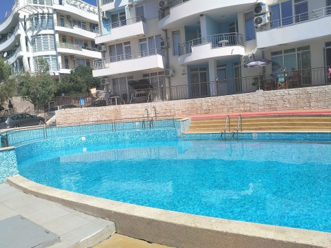 Двухкомнатная квартира в комплексе Сансет Кошарица — уют, спокойствие и удобство