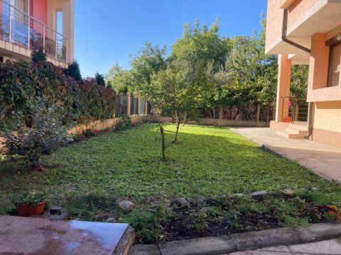 Къща 4 спални + кухня 268 m², с.Равда, България