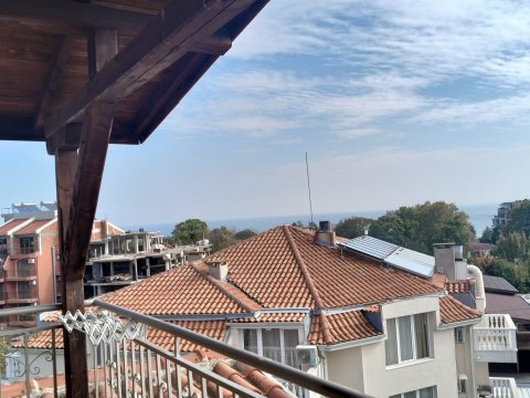 Хотел/Ресторант 1000 m², с.Равда, България