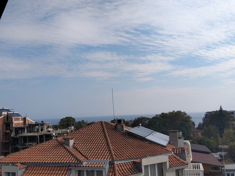 Хотел/Ресторант 1000 m², с.Равда, България