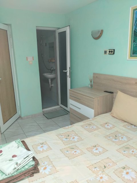 Многокомнатная квартира в самом центре Несебра