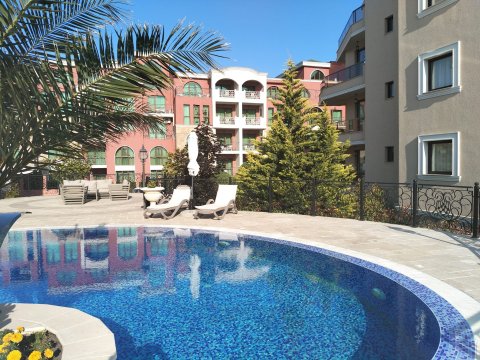 Апартамент тристаен 146 m², Несебър, Свети Влас, България