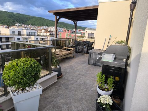 Апартамент тристаен 146 m², Несебър, Свети Влас, България