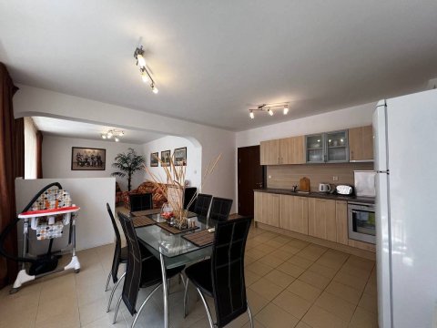 Апартамент двустаен 97 m², Поморие, Поморие, България