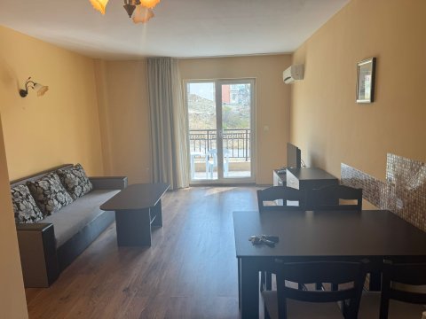 Flat 2 rooms 71 m², Nesebar, Sveti Vlas, Bulgaria