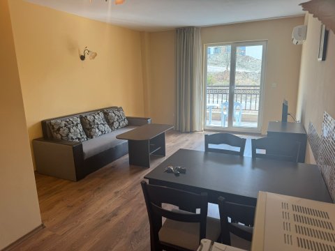 Flat 2 rooms 71 m², Nesebar, Sveti Vlas, Bulgaria
