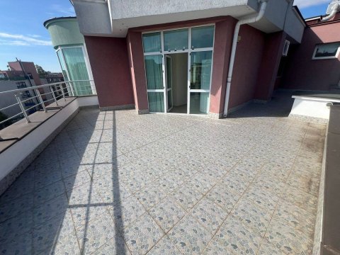 One-bedroom apartment in Pirop City